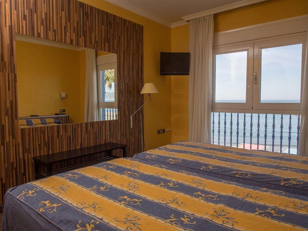 Hotel La Chancla Malaga Exterior photo